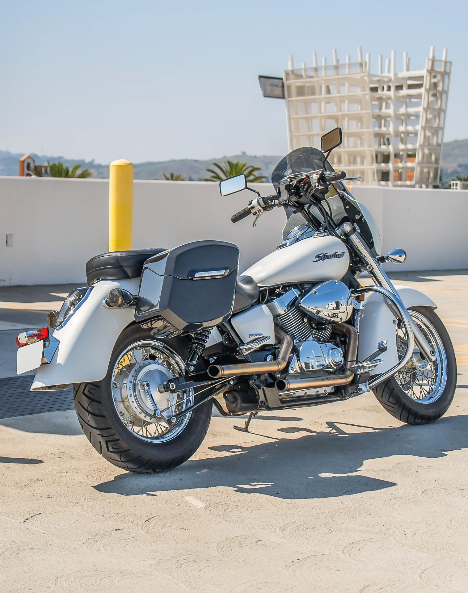 24L - Ironclad Quick-Mount Medium Honda 750 Shadow Aero Painted Hard Saddlebags - Image 3