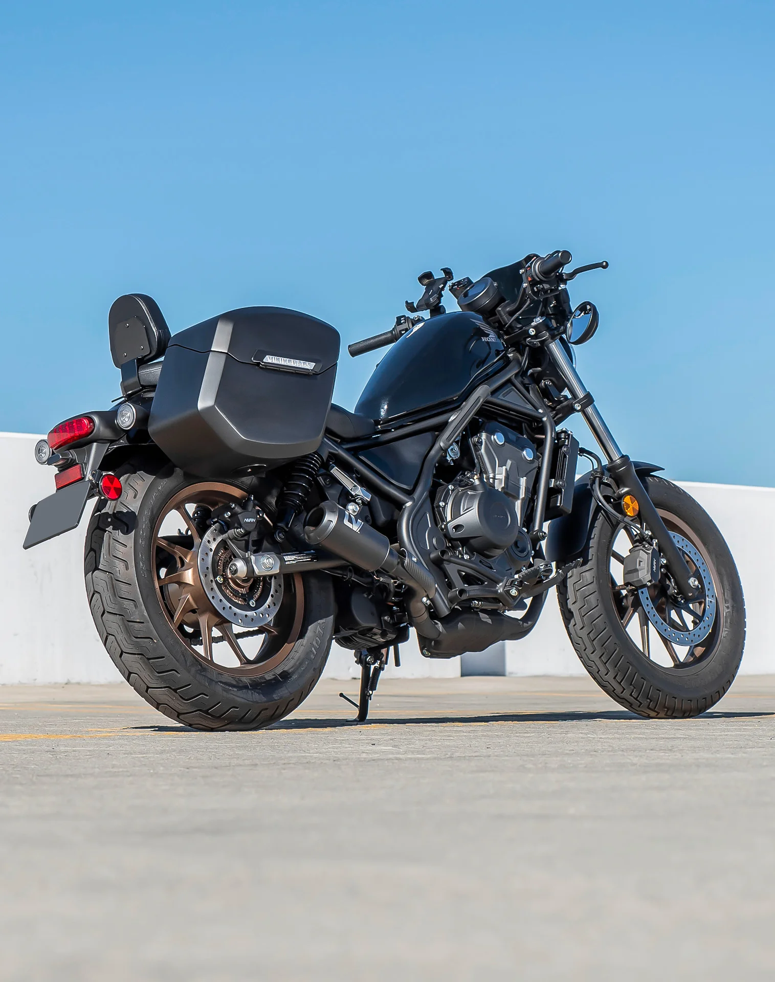 24L - Ironclad Quick-Mount Medium Honda Rebel 500 Matte Hard Saddlebags - Image 3