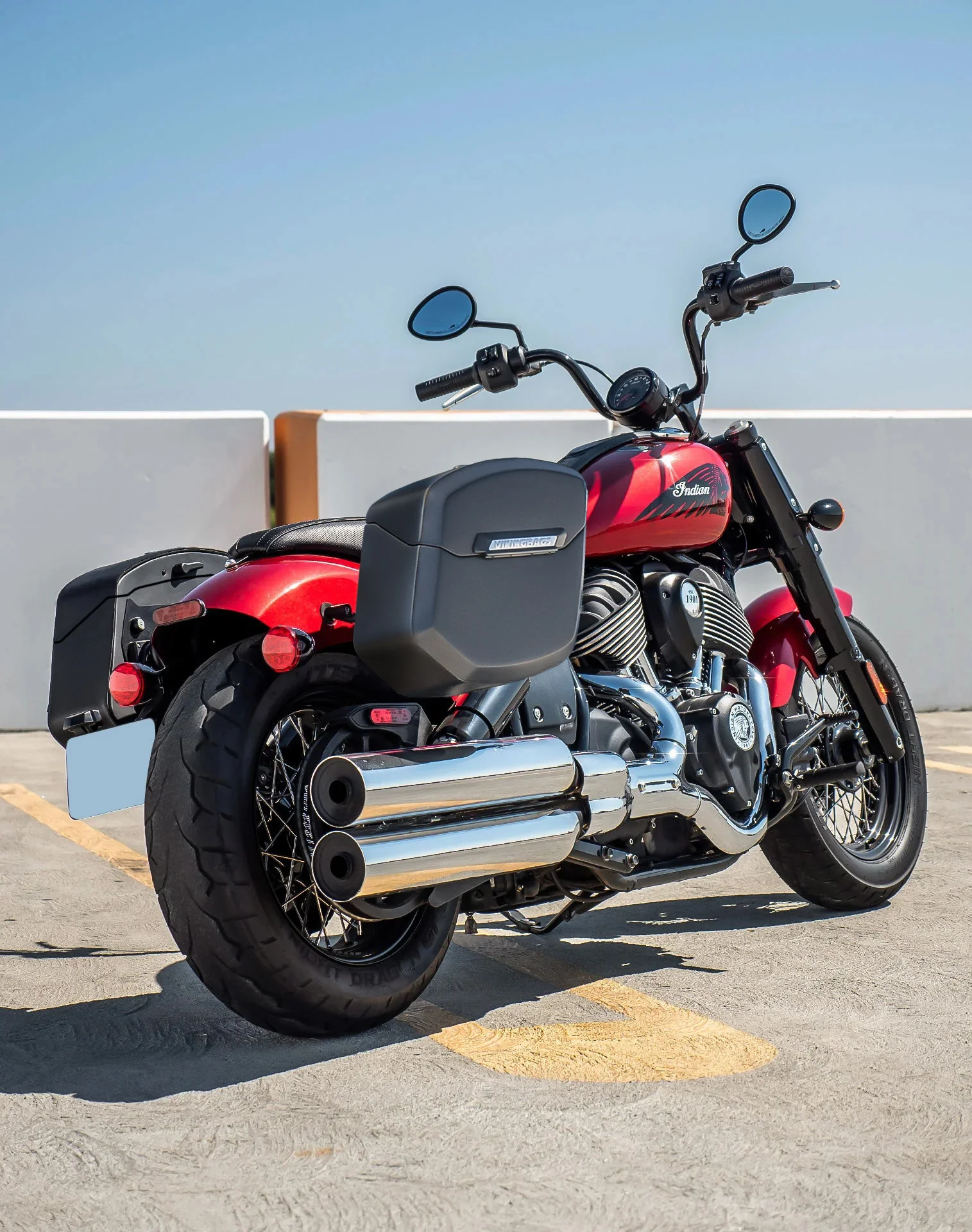24L - Ironclad Quick-Mount Medium Indian Chief Dark Horse Matte Hard Saddlebags - Image 3