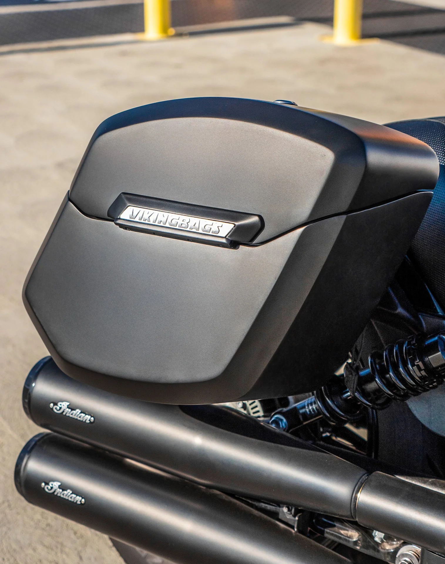 24L - Ironclad Quick-Mount Medium Indian Scout Rogue Sixty Matte Hard Saddlebags - Image 5