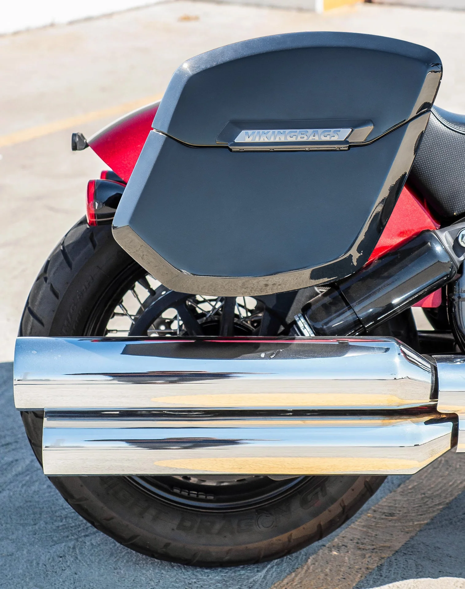 24L - Ironclad Quick-Mount Medium Indian Super Chief Limited Painted Hard Saddlebags - Image 4