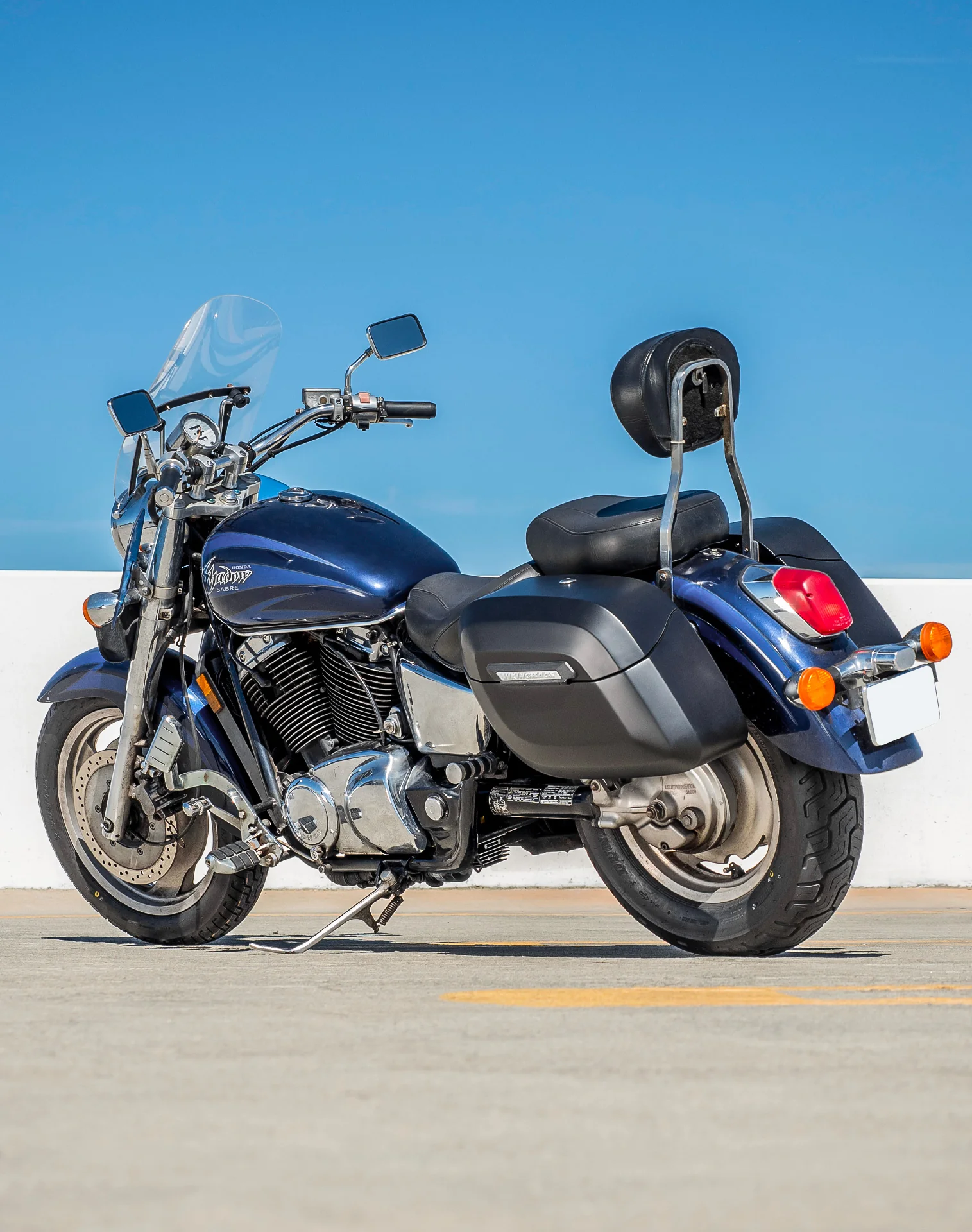 36L - Lamellar Raven Extra Large Honda Shadow 1100 Sabre Shock Cutout Matte Motorcycle Hard Saddlebags - Image 3