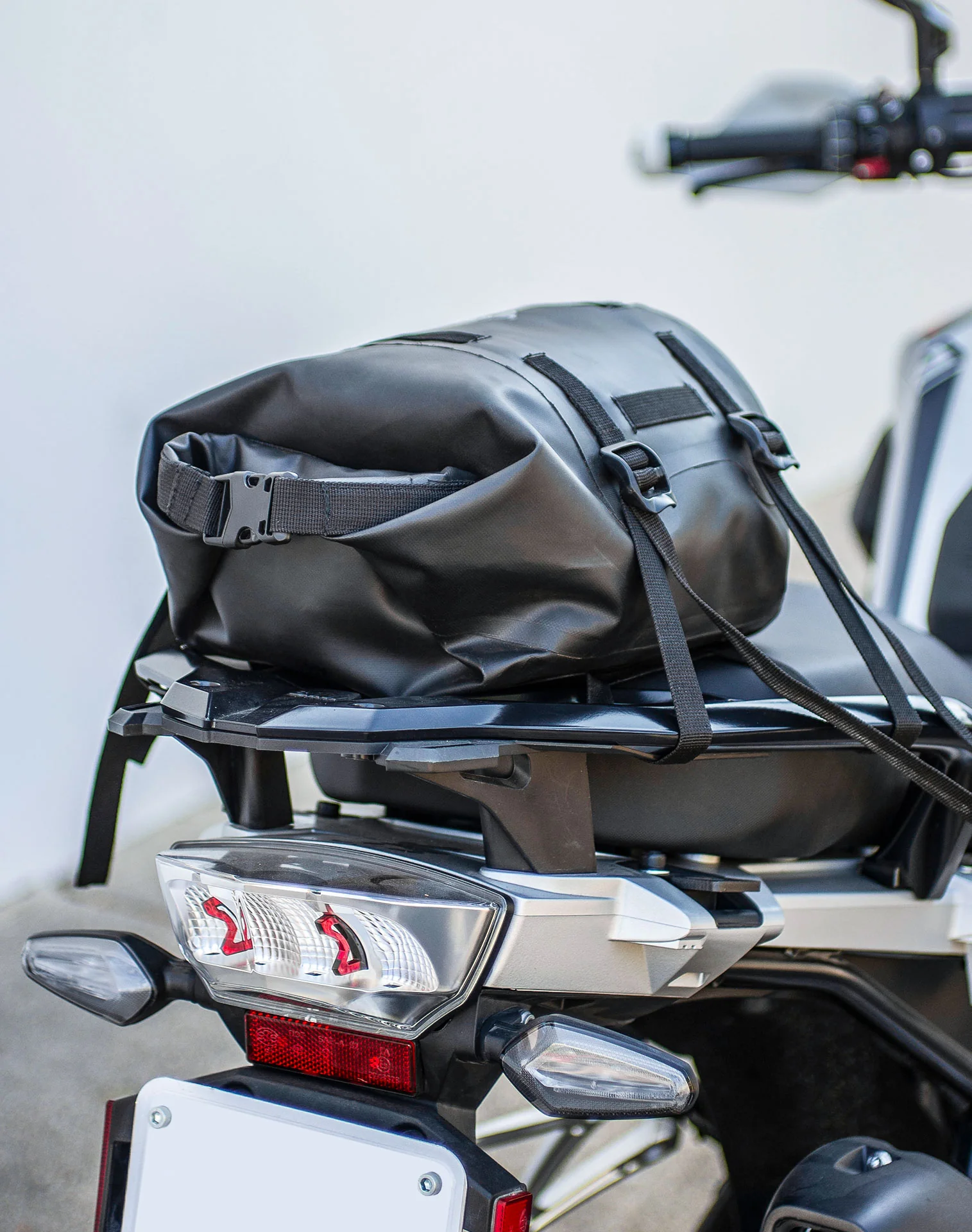 8L - Odyssey Adventure Touring Backpack - Image 3