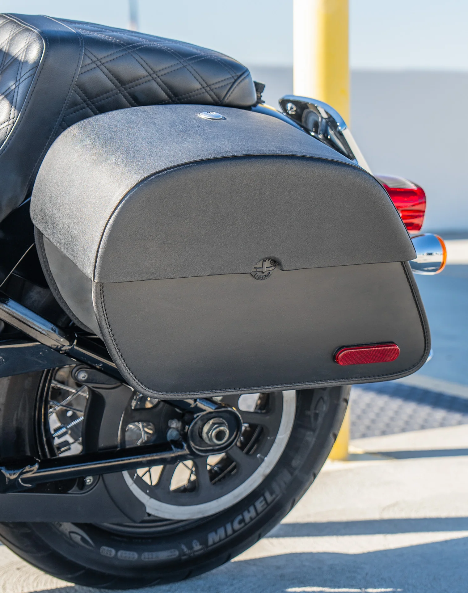28L - Panzer Medium Hard Mount Saddlebags for Harley Softail Heritage FLHC/S - Image 5