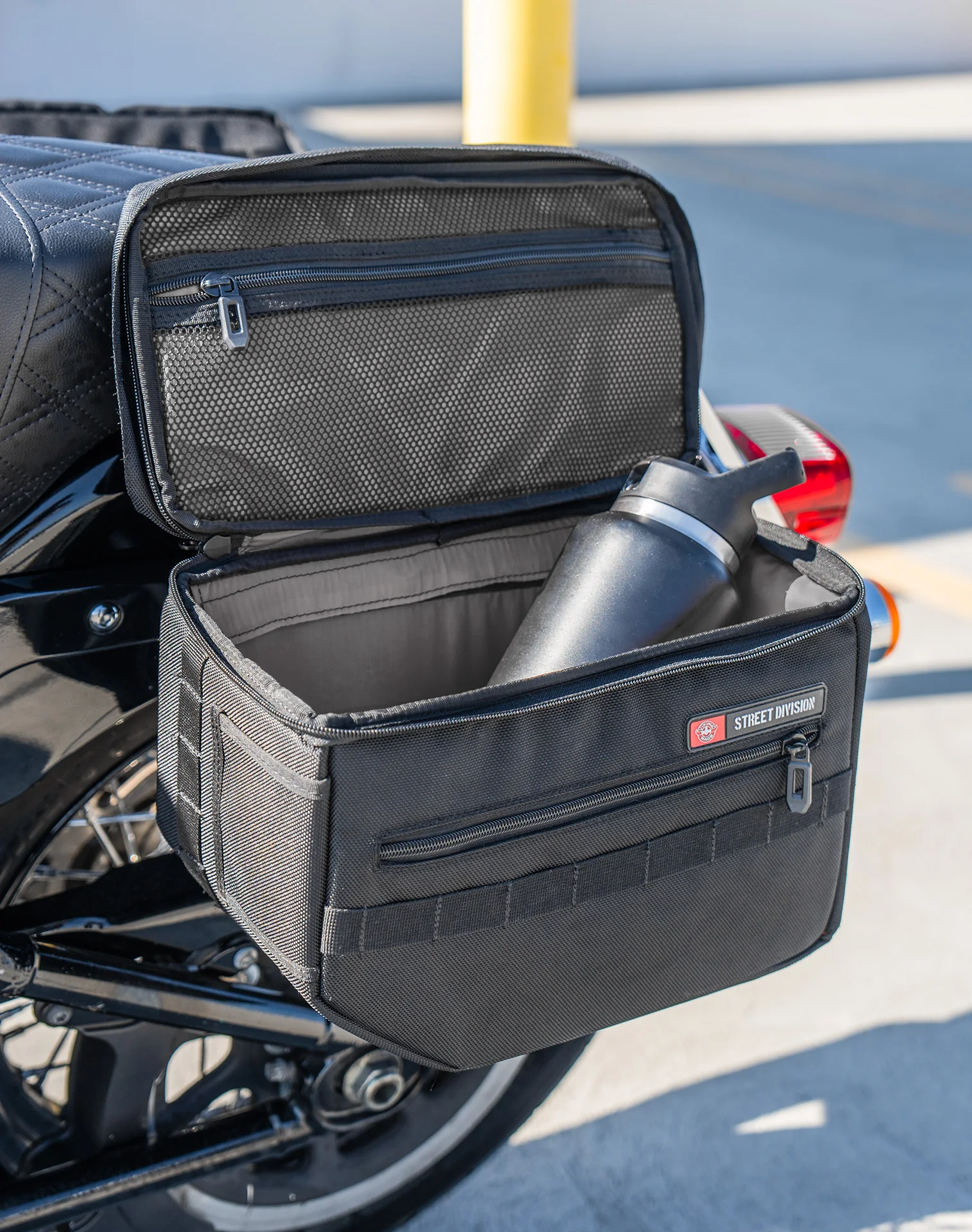 18L - Patriot Medium Motorcycle Throw Over Saddlebags for Harley Softail Heritage FLHC/S - Image 6
