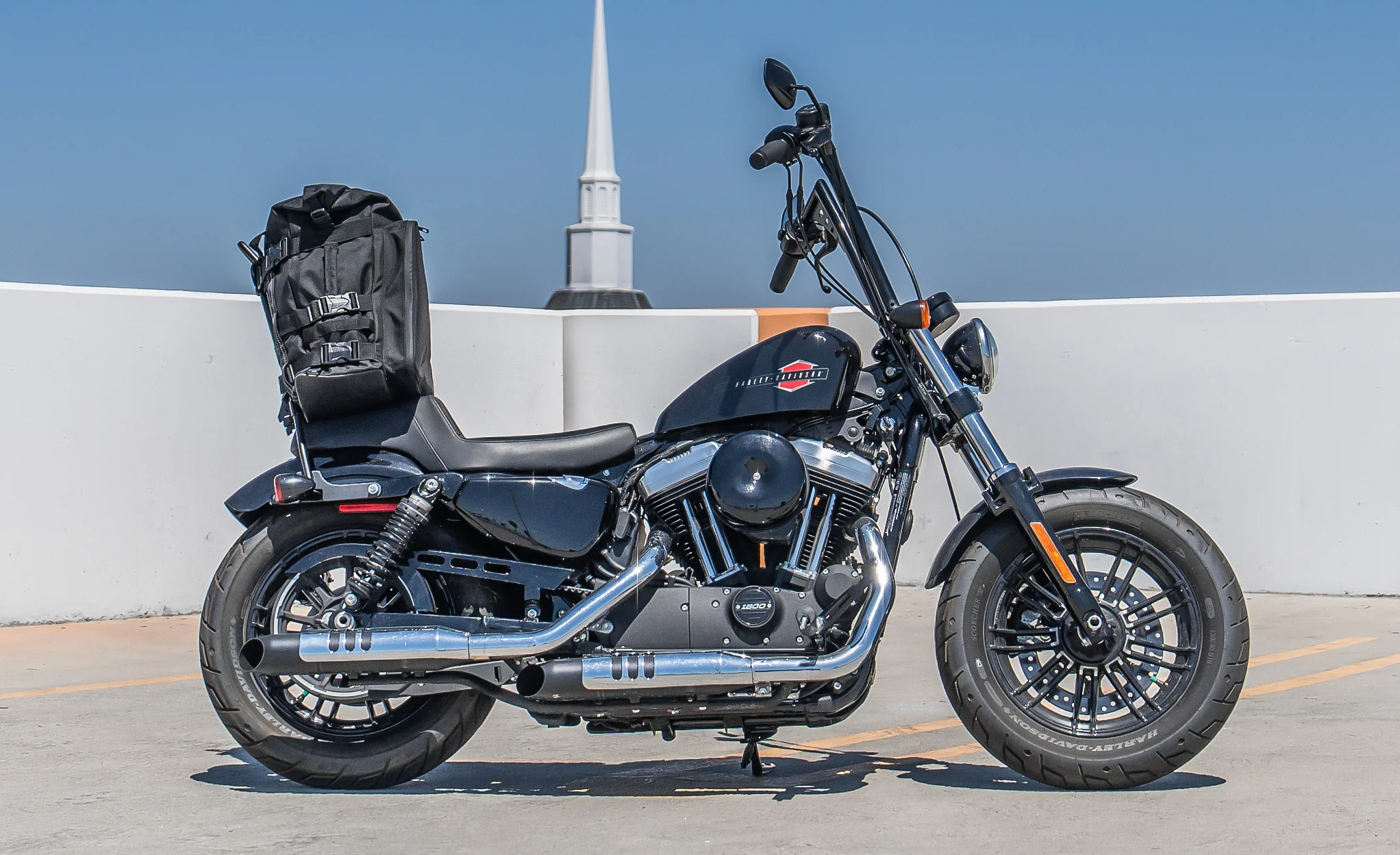 32L - Renegade XL Suzuki Motorcycle Tail Bag - Image 2