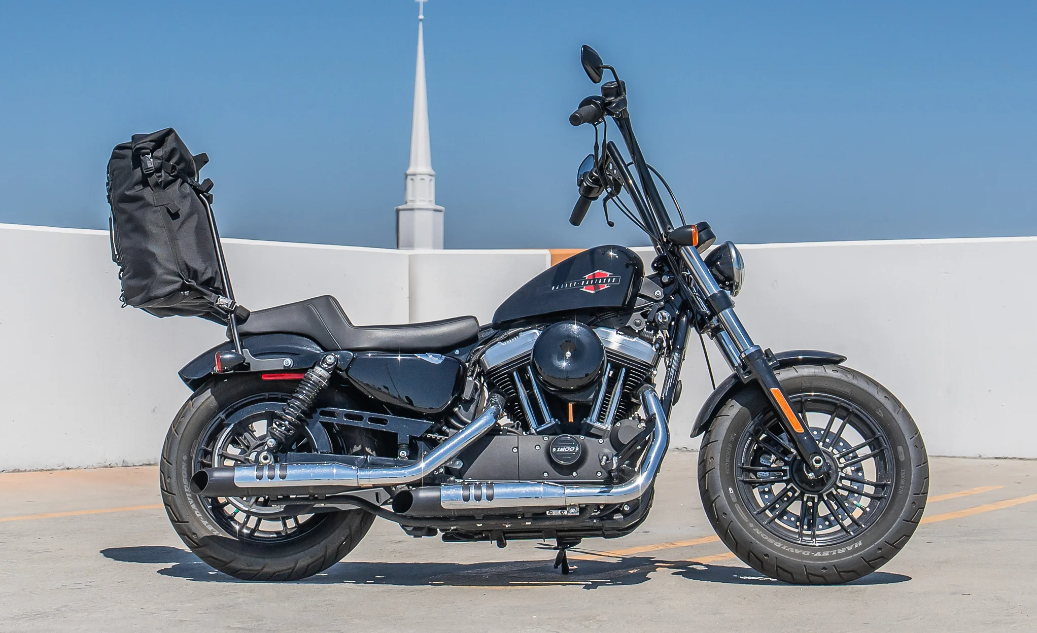 32L - Renegade Triumph Motorcycle Dry Backpack - Image 2