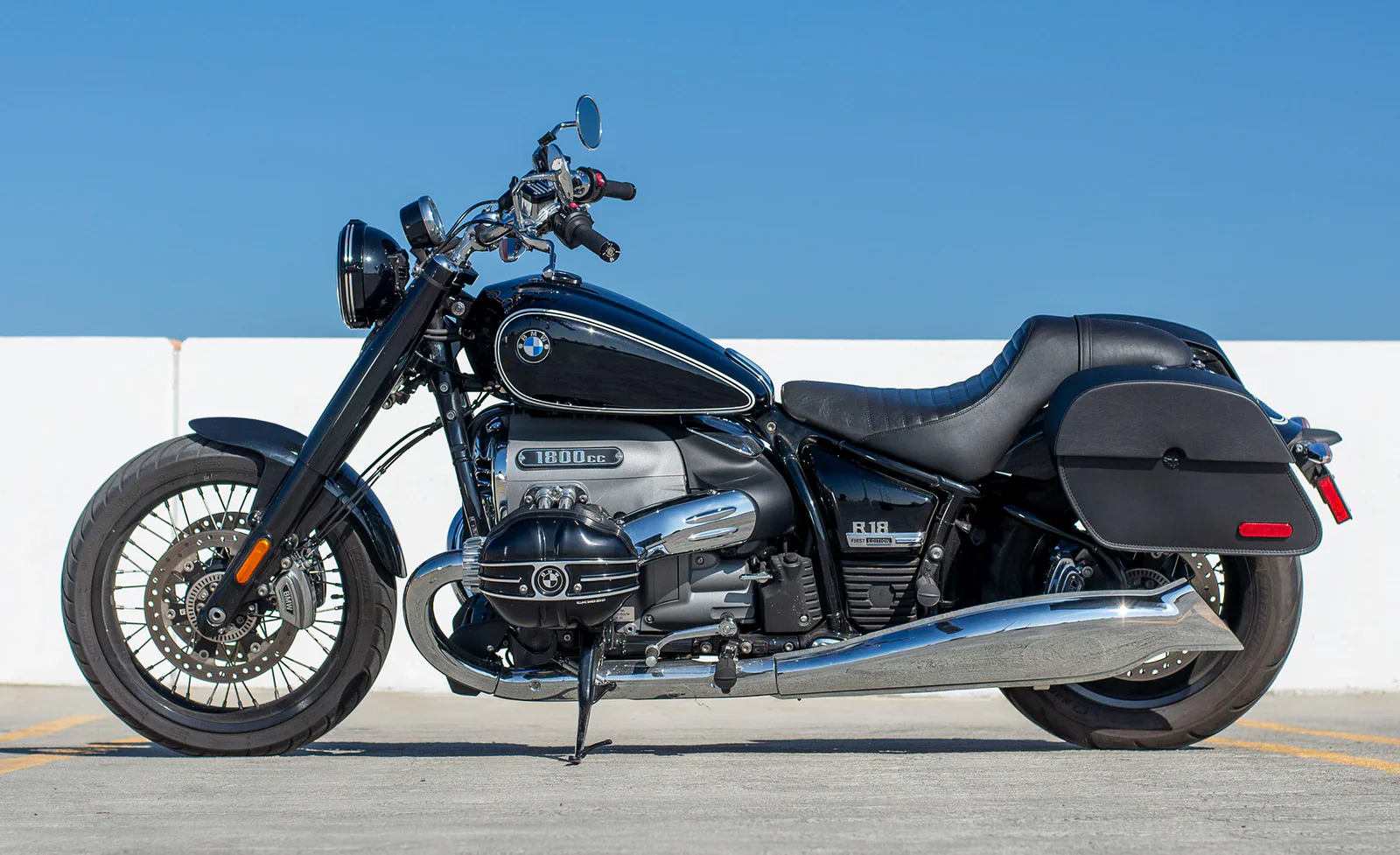 Viking Saddlebags Quick Disconnect System For BMW R18 - Image 3