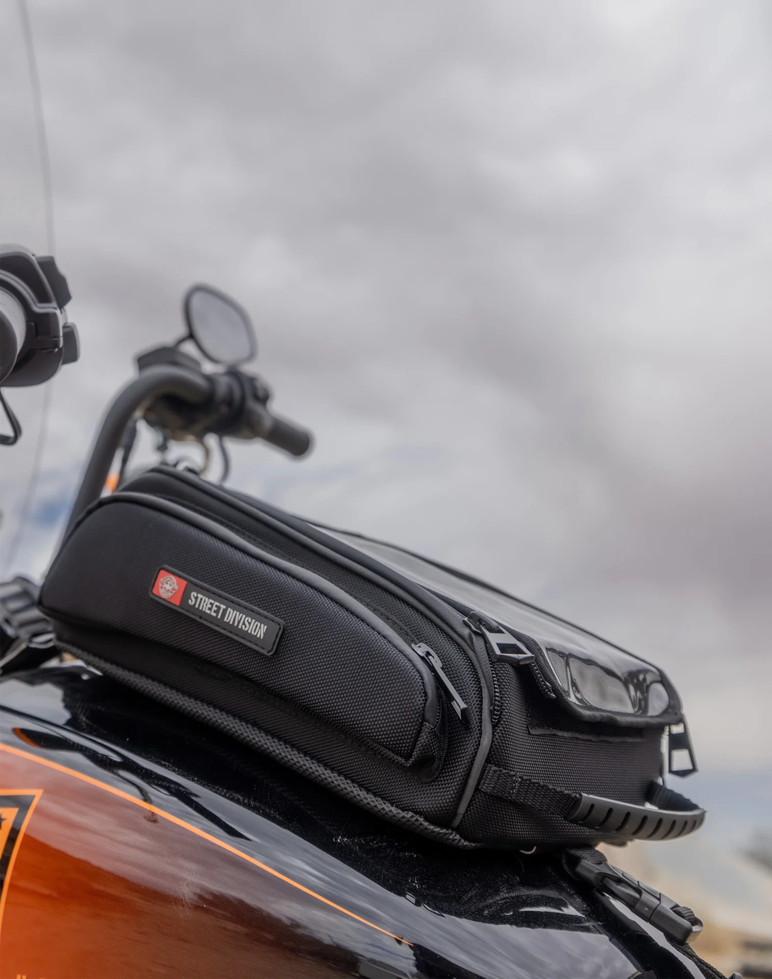 7L - Voyage Tank Bag for Harley Softail Breakout FXBR/S - Image 4